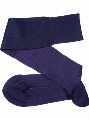 Chaussettes en fil d’Écosse bleu marine foncé vanisé à rayures violettes