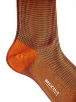 Chaussettes en fil d’Écosse orange et vert foncé Pied-de-poule