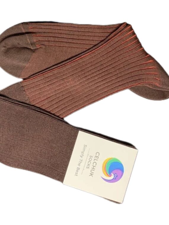 Chaussettes en fil d’Écosse marron taba vanisé à rayures rouges