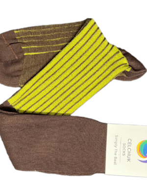 Chaussettes en fil d’Écosse marron vanisé à rayures vert lime